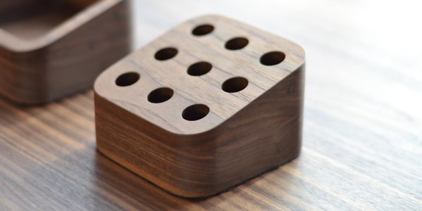 Small_pencil_holder_danish_oiled_walnut