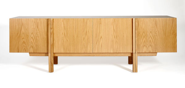 Brutus-handleleg-sideboard