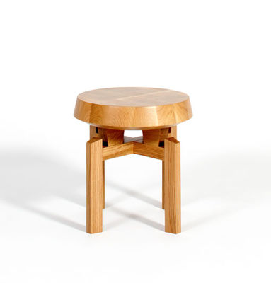 Brutus-stool-oak