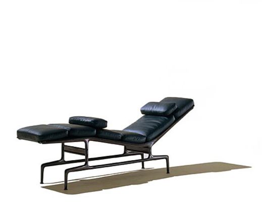 Eames_chaise
